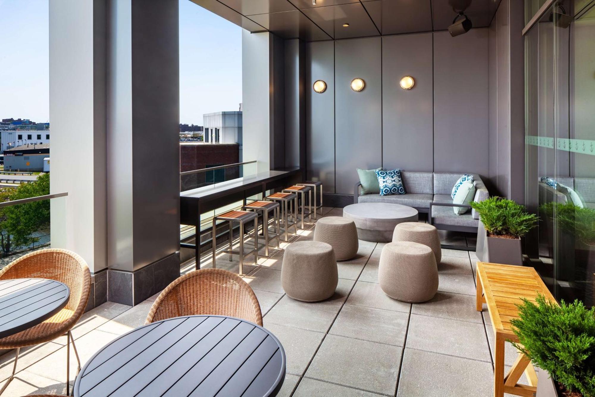 Hampton Inn Boston Seaport District מראה חיצוני תמונה