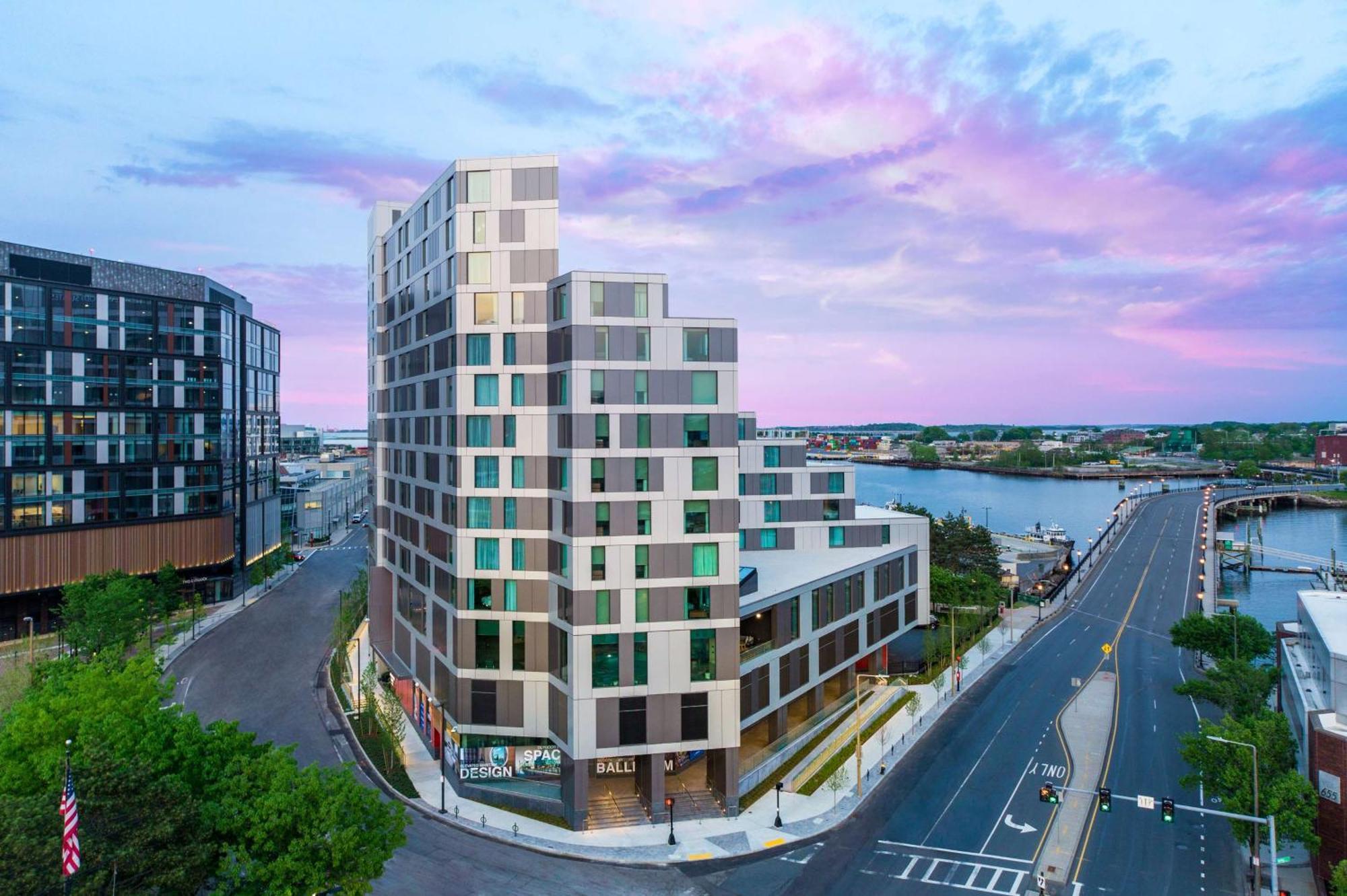 Hampton Inn Boston Seaport District מראה חיצוני תמונה
